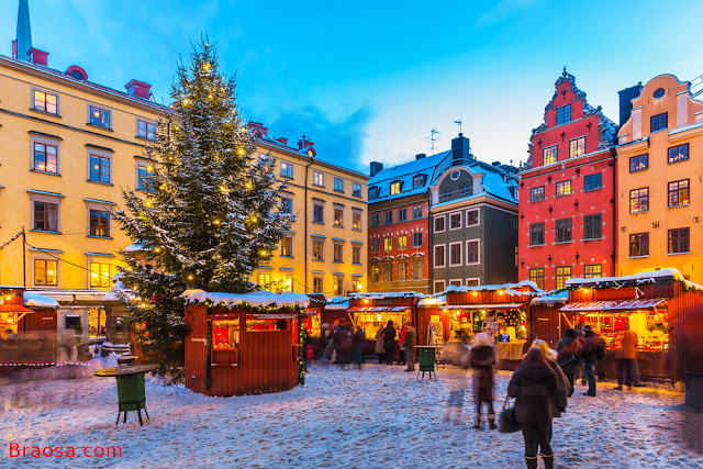 Mercato di natale di Stortorget a Stoccolma in Svezia Mercato di natale di Stortorget a Stoccolma in Svezia