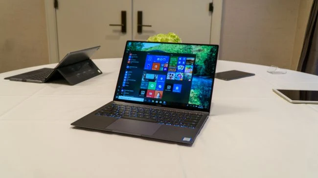 MateBook X Pro è il primo notebook "FullView" MateBook X Pro è il primo notebook "FullView"