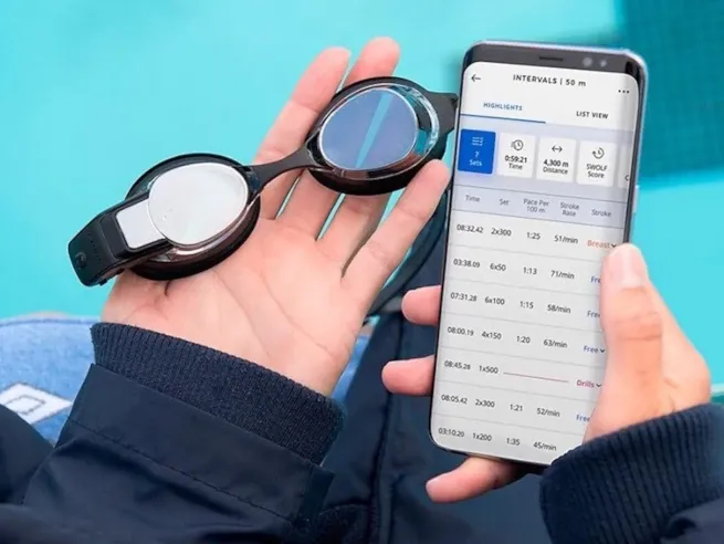 app occhiali nuoto FORM smart swim goggle